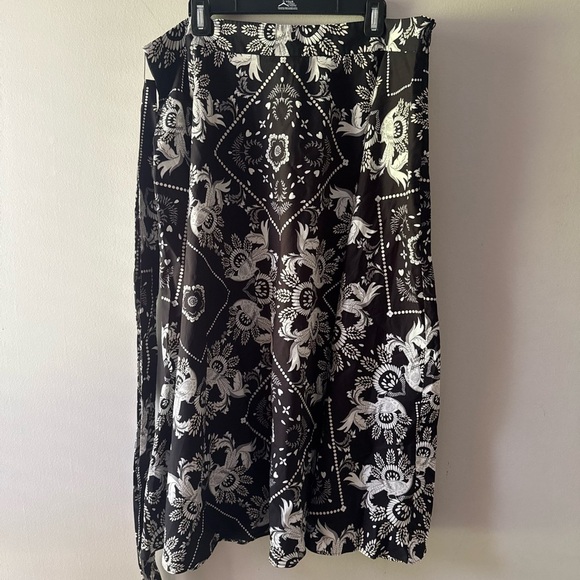 Talbots Peacock ALLOVER BANDANA COTTON MIDI SKIRT Geometric w/Pockets Black 18 - Picture 6 of 8